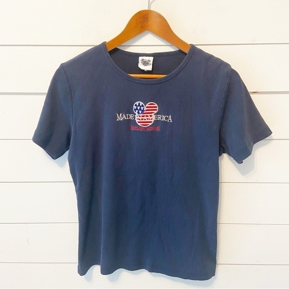 Disney | Vintage Made in American Mickey Logo T-shirt Size Large - Picture 1 of 8